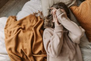 mentale load moeders, mentale belasting gezin, mentale druk moeder, onzichtbare taken moeders, tips moederschap, lalog.nl